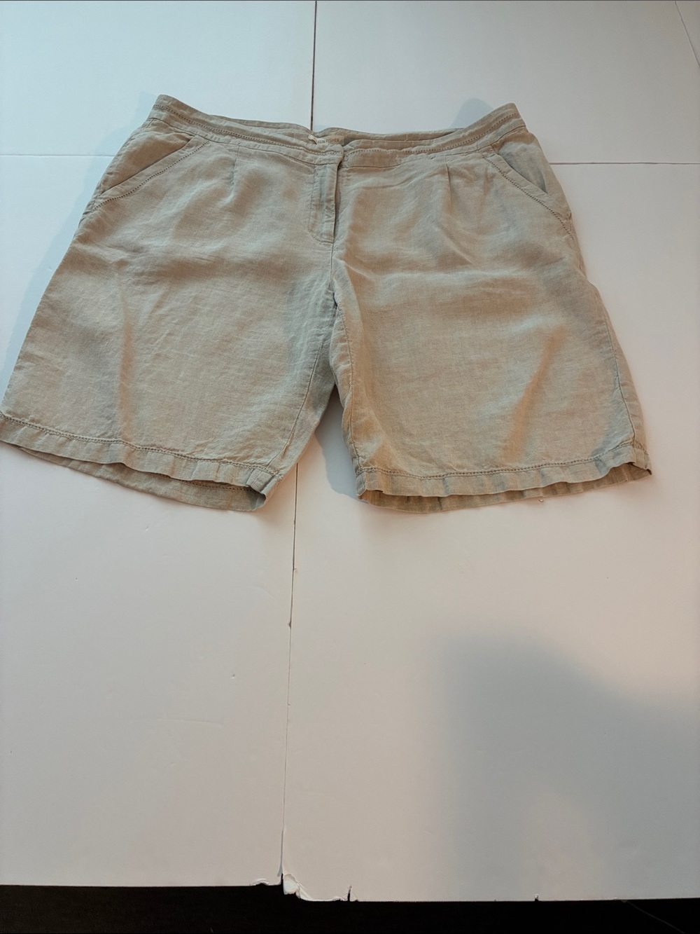 Eileen Fisher 100% Linen Shorts Size L